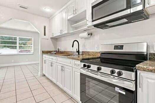 3 bedroom Single Family Residence at 1472 NE 25th Court, Collier Manor 4th Add, Pompano Beach — photo 5