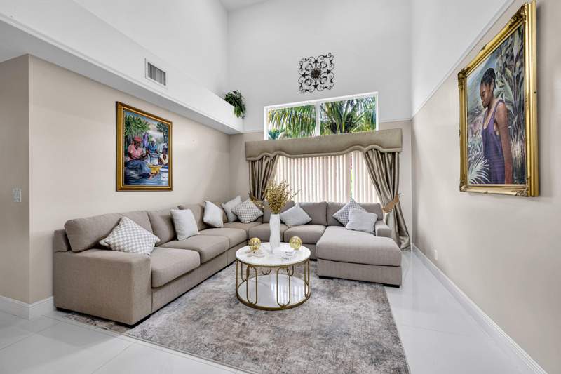 5 bedroom Single Family Residence at 7308 N Nautica Way, Spinnaker Bay At Lake Charleston, Lake Worth — photo 2
