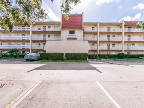 1040 Country Club Drive #306, Margate FL - photo 21 of 34