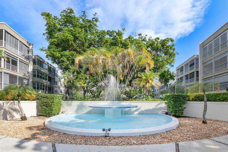 1 bedroom Condominium at 6731 Cypress Road #205, Plantation Terrace Condo, Plantation — photo 2