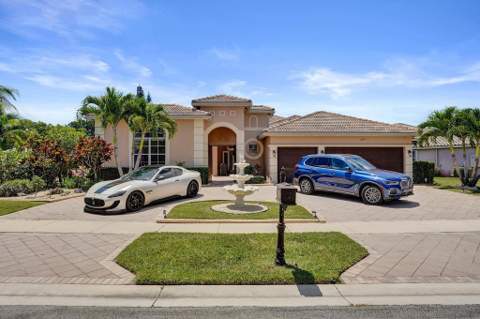2933 E Fontana Court, Royal Palm Beach FL - photo 13 of 92