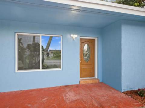 1421 Crest Drive, Lake Worth FL - photo 6 of 41