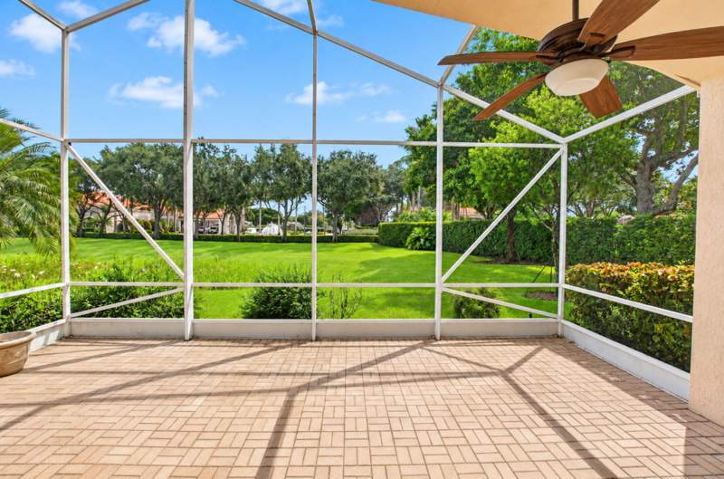 3 bedroom Single Family Residence at 11572 Spring Oak Avenue, Cascade Lakes, Boynton Beach — photo 2