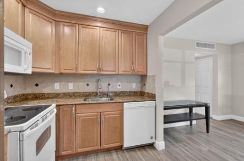 75 Waterford D, Delray Beach FL - photo 11 of 42