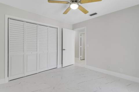 8157 Springtree Road, Boca Raton FL - photo 19 of 24