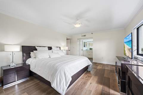 513 Oak Harbour Drive, Juno Beach FL - photo 12 of 39
