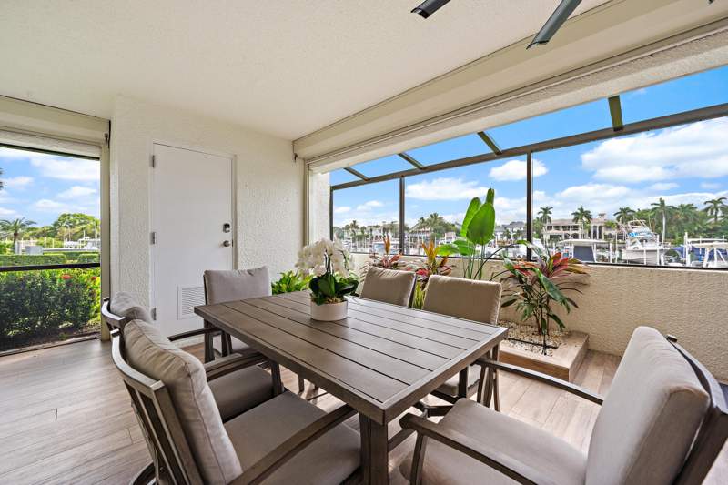 3 bedroom Condominium at 513 Oak Harbour Drive, Oak Harbour, Juno Beach — photo 4