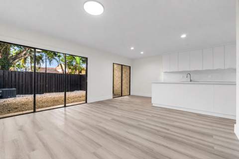 7864 NW 12th Street, Plantation FL - photo 8 of 29