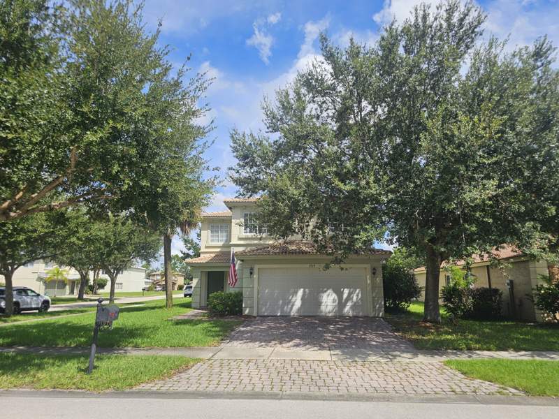 4 bedroom Single Family Residence at 1919 Newport Isles Boulevard, First Replat Of Portofino Isles, Port St. Lucie — photo 3