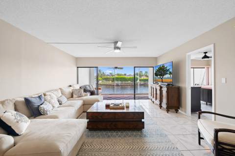 390 N Federal Highway #202, Deerfield Beach FL - photo 6 of 46
