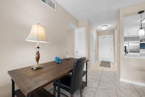 390 N Federal Highway #202, Deerfield Beach FL - photo 9 of 46