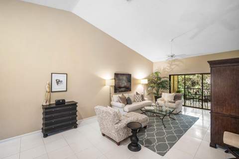 9711 Pavarotti Terrace #202, Boynton Beach FL - photo 7 of 47