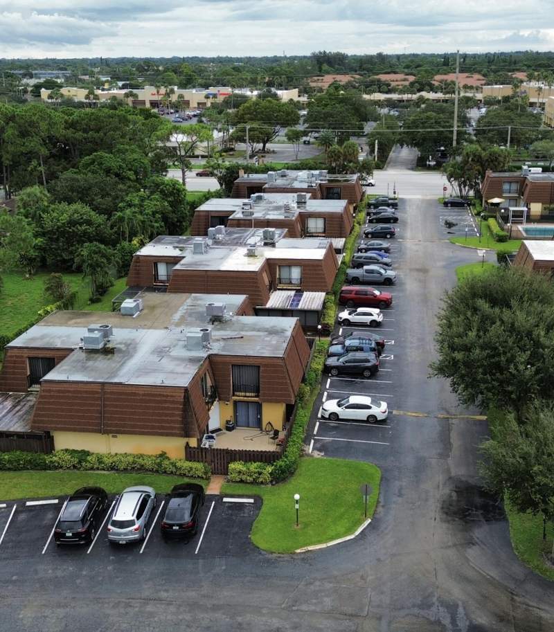 2 bedroom Townhouse at 4171 Turnberry Circle #1203, Village Of Turnberry Ph II, Lake Worth — photo 3