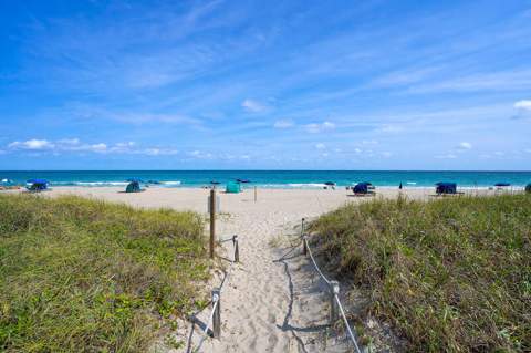 155 S Ocean Avenue #305, Palm Beach Shores FL - photo 15 of 81