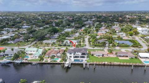 824 Shore Drive, North Palm Beach FL - photo 7 of 133