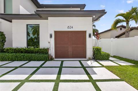 824 Shore Drive, North Palm Beach FL - photo 12 of 133
