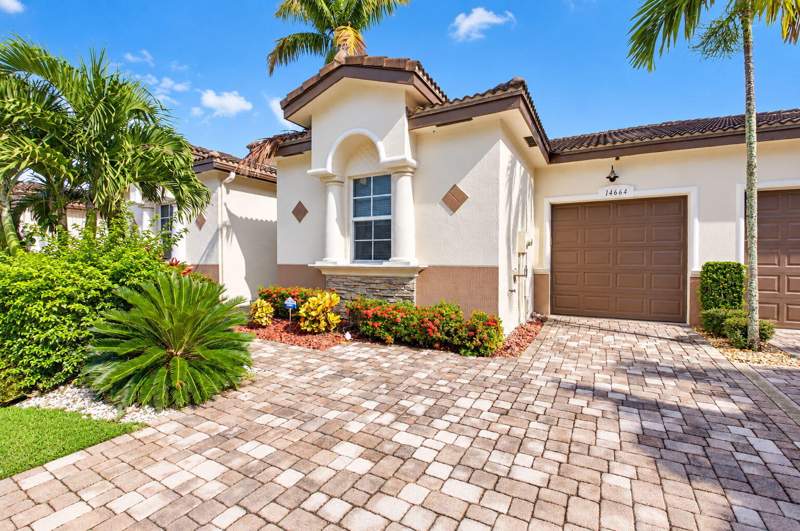 2 bedroom Single Family Residence at 14664 Barletta Way, Villaggio Reserve, Delray Beach — photo 2