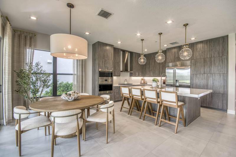 5 bedroom Single Family Residence at 10050 Skyloft Street, Apex at Avenir, Palm Beach Gardens — photo 4