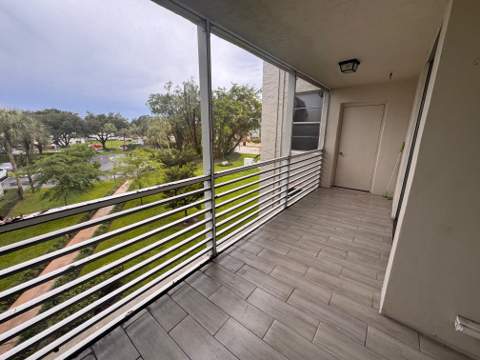 9480 Poinciana Place #310, Davie FL - photo 16 of 17
