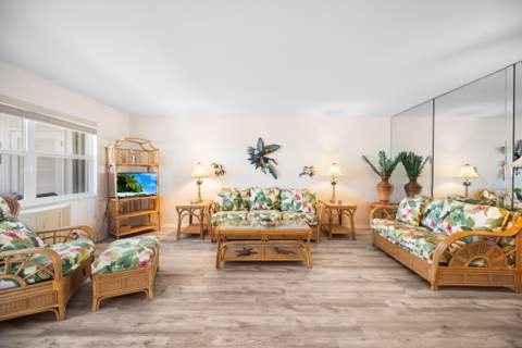 100 Shore Court #104, North Palm Beach FL - photo 10 of 40