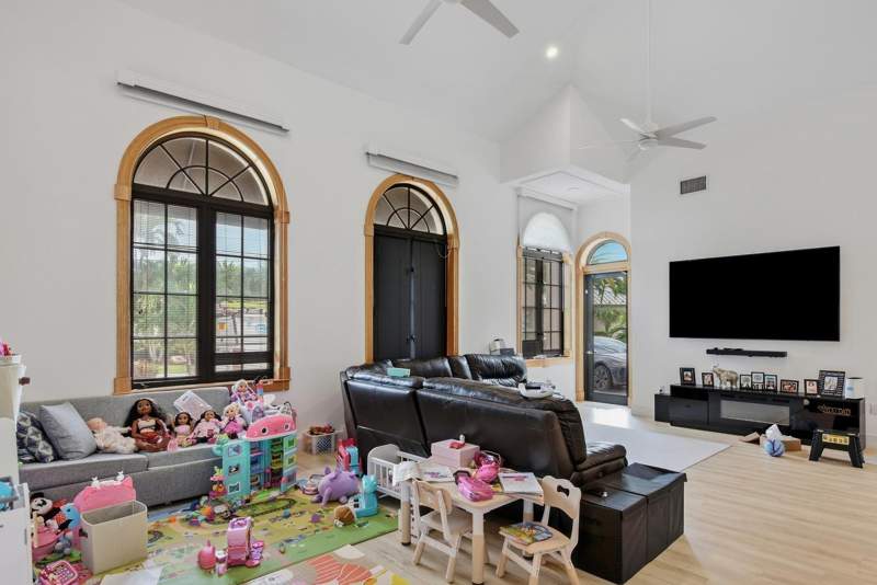 3 bedroom Single Family Residence at 3901 NE 23rd Terrace, Venetian Isles 2nd Sec, Lighthouse Point — photo 5