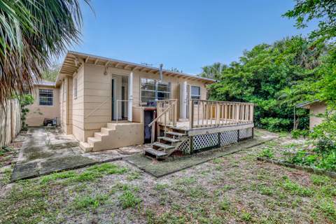 5014 Spruce Avenue, West Palm Beach FL - photo 24 of 35