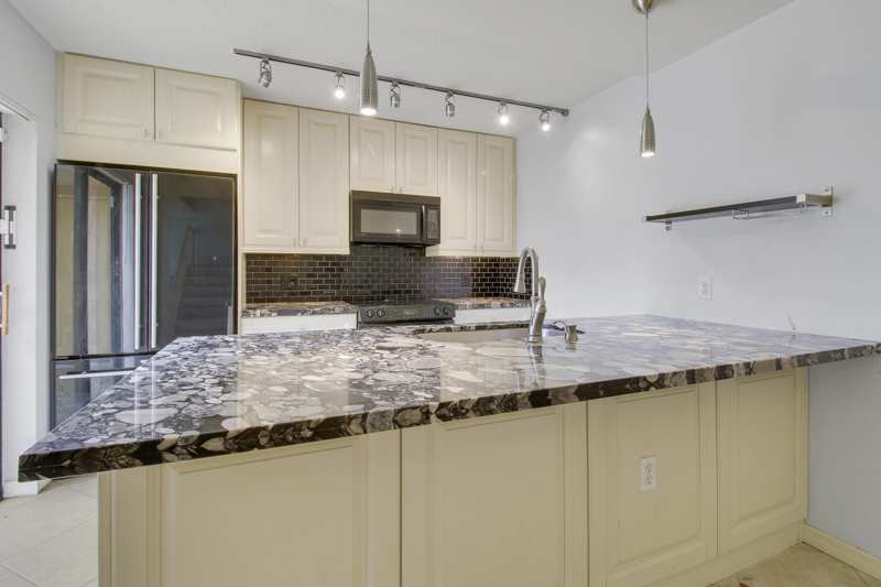 2 bedroom Townhouse at 2218 22nd Way, Village Of Sandalwood Lakes 1, West Palm Beach — photo 1