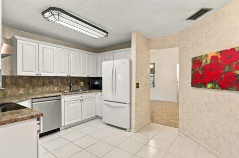 5086 Pine Drive, Boynton Beach FL - photo 24 of 72