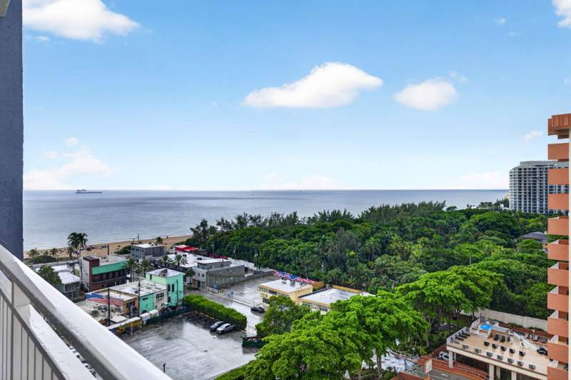 1 bedroom Condominium at 3000 E Sunrise Boulevard #15E, Carlton Tower Condo, Fort Lauderdale — photo 3