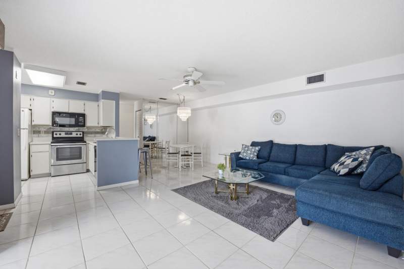 2 bedroom Condominium at 14898 Wedgefield Drive #208, International Club, Delray Beach — photo 2