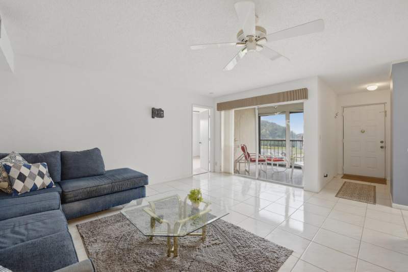 2 bedroom Condominium at 14898 Wedgefield Drive #208, International Club, Delray Beach — photo 3