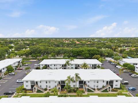 14898 Wedgefield Drive #208, Delray Beach FL - photo 19 of 22
