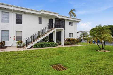 14898 Wedgefield Drive #208, Delray Beach FL - photo 21 of 22