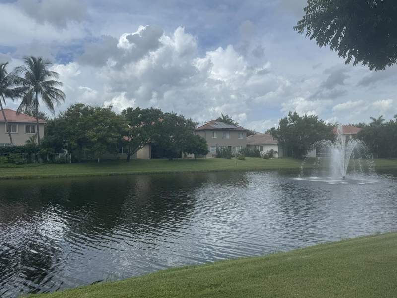 2 bedroom Townhouse at 3069 Laurel Ridge Circle, Thousand Oaks, Riviera Beach — photo 5
