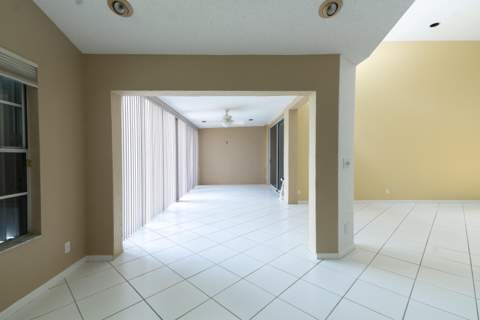 6113 Greenspointe Drive #10, Boynton Beach FL - photo 16 of 44