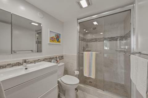 811 S Hollybrook Drive #202, Pembroke Pines FL - photo 6 of 51