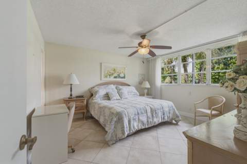 811 S Hollybrook Drive #202, Pembroke Pines FL - photo 15 of 51