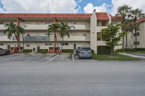 811 S Hollybrook Drive #202, Pembroke Pines FL - photo 23 of 51