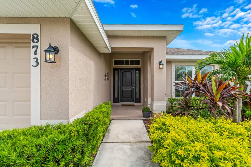 4 bedroom Single Family Residence at 873 NE Whistling Duck Way, River Place On The St Lucie No 10 1st Replat, Port St. Lucie — photo 3