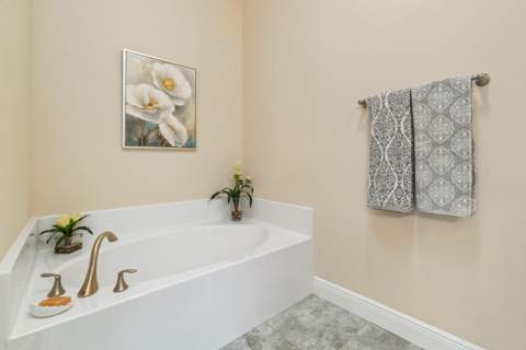 873 NE Whistling Duck Way, Port St. Lucie FL - photo 22 of 36