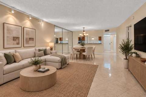 16769 Oak Hill Trail #713, home for sale in Delray Beach 33484