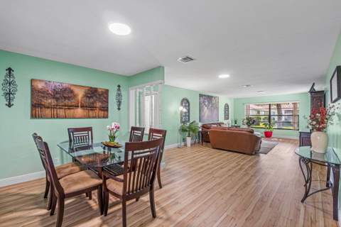 9825 Walnut Tree Way, Boynton Beach FL - photo 9 of 18