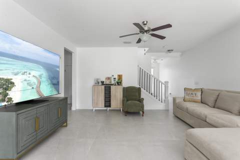 4511 E Aqua Bella Lane, Dania Beach FL - photo 20 of 30
