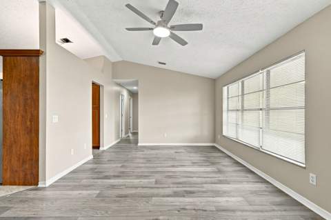 680 SW Colleen Avenue, Port St. Lucie FL - photo 6 of 48