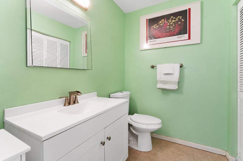 2 bedroom Townhouse at 1595 Woodbridge Lakes Circle, Woodbridge Lakes, West Palm Beach — photo 4