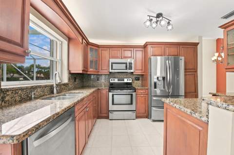 8132 Mystic Harbor Circle, Boynton Beach FL - photo 13 of 59