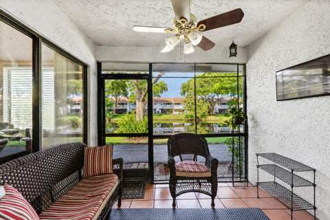 1595 Woodbridge Lakes Circle, West Palm Beach FL - photo 13 of 16