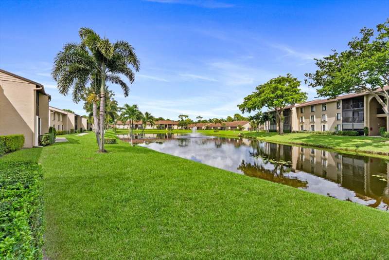 2 bedroom Condominium at 722 Sunny Pine Way #F1, Pine Ridge North Village III Condo, Greenacres — photo 2