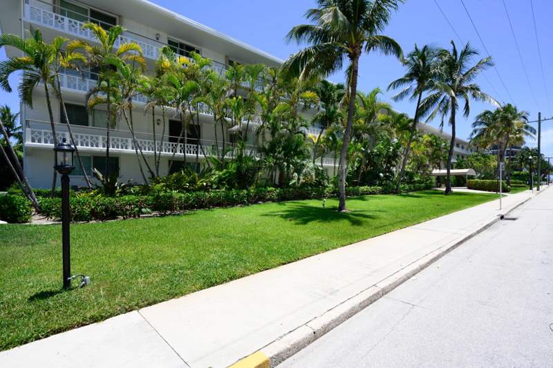2 bedroom Condominium at 139 Sunrise Avenue #102, Ocean Towers South Condo, Palm Beach — photo 5