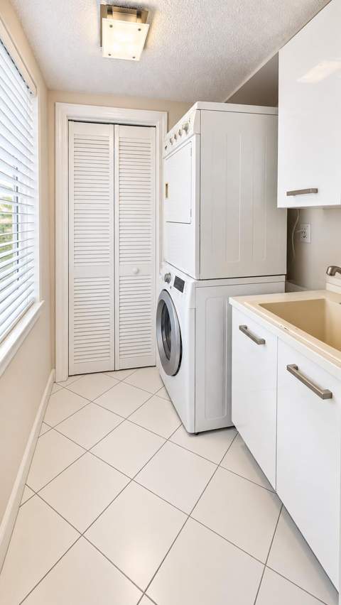 3510 Oaks Way #408, Pompano Beach FL - photo 7 of 20